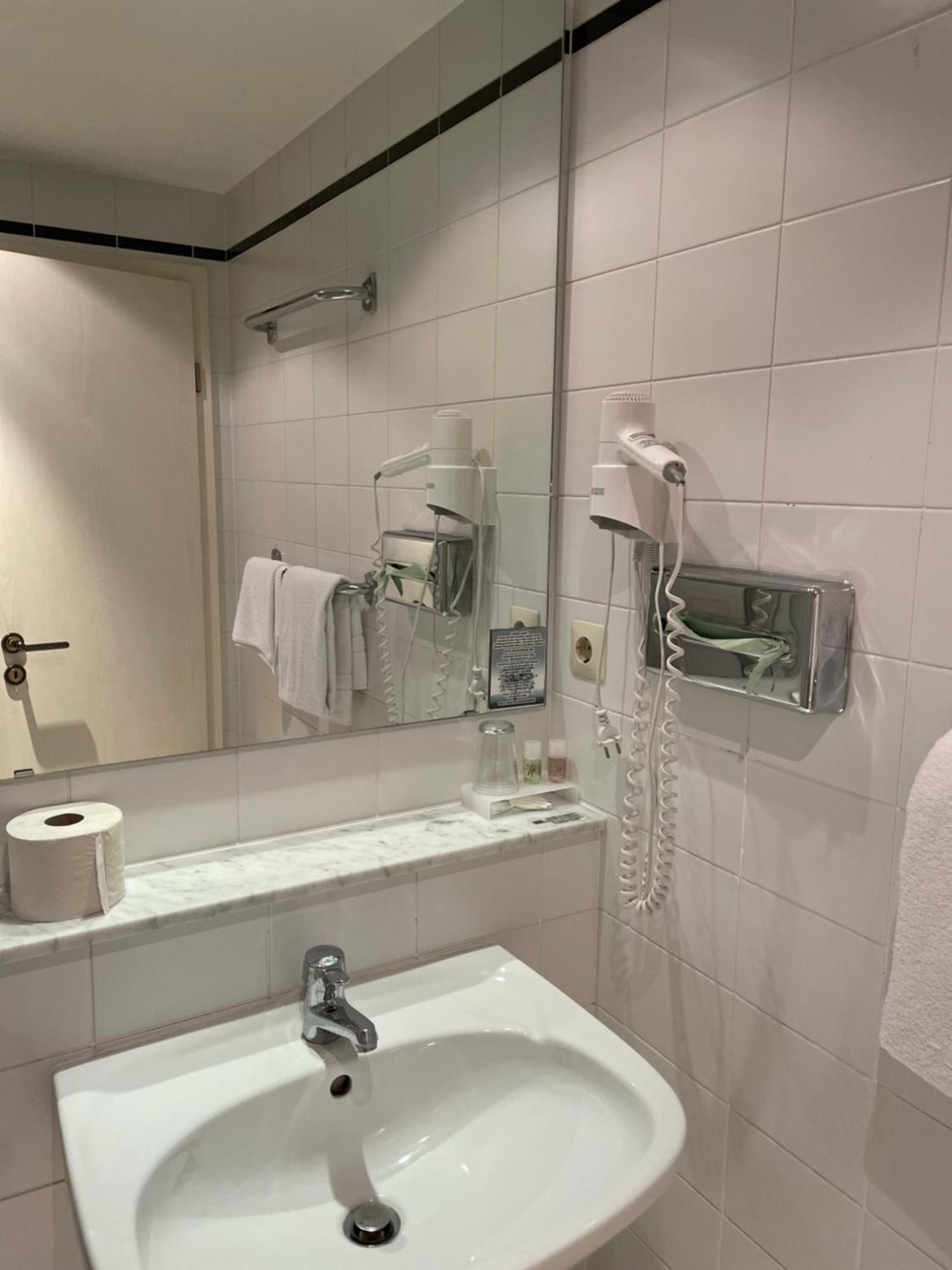 Hotel Bitterfelder Hof 部屋 写真